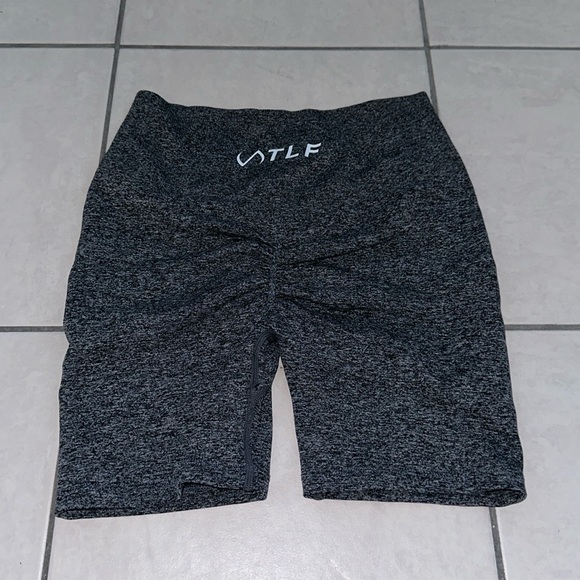 Gymshark Pants - Grey merl workout shorts